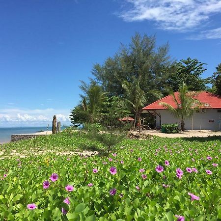 Red Coral Cottage ランカウイ島 エクステリア 写真